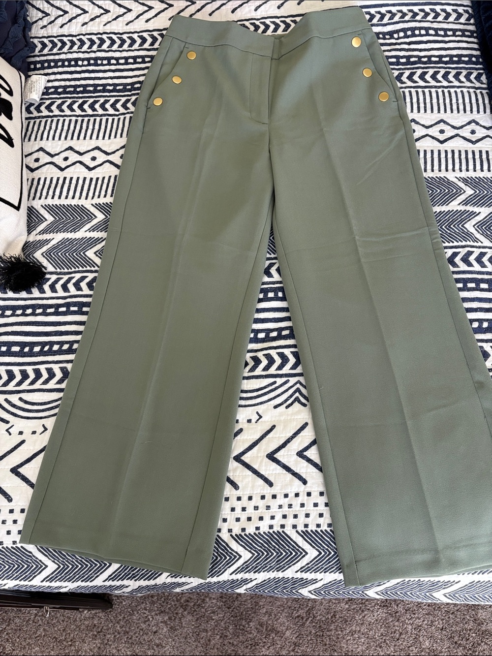 Ann Taylor Factory Olive Green Pleated Skirt with Navy Trim